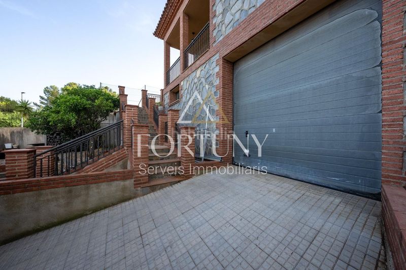 Foto 0f96a7b3-9a7f-4091-a8e9-3bbfe96dcc11. Casa  en venta en avinguda montclar, . en Riudecanyes