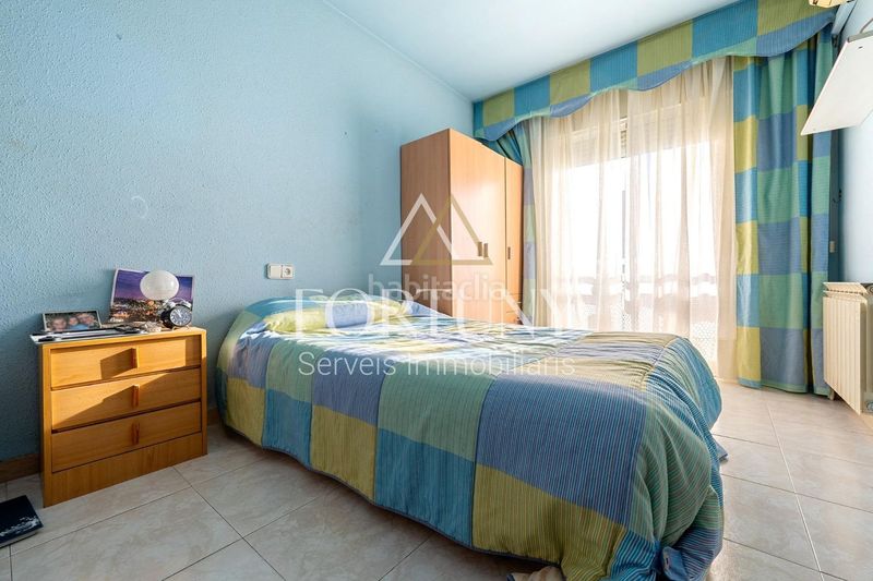Foto 2d67c506-ad57-4157-abbc-fedd1c6b7ac7. Casa amb aparcament piscina a Centre Reus