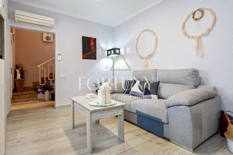 Foto 3d67ff22-6ed8-4d07-b304-910f960f3bc7. Casa amb aparcament a Ponent Reus