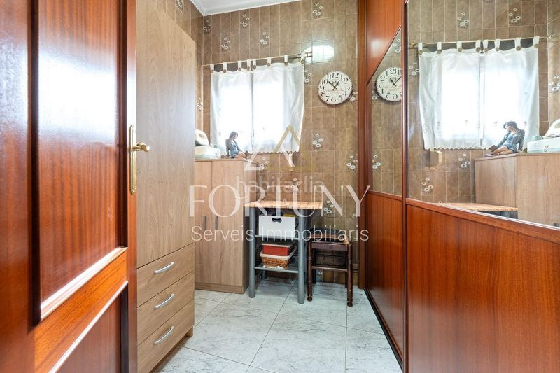 Foto fb4862ec-e073-43e6-bc8a-020ecb52b5b2. Casa amb aparcament a Ponent Reus