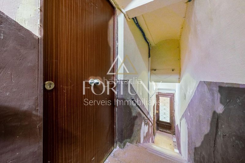 Foto af6c0396-af3d-4be6-acef-e9a3238b4c6b. Pis a dels corredors 4 a Falset