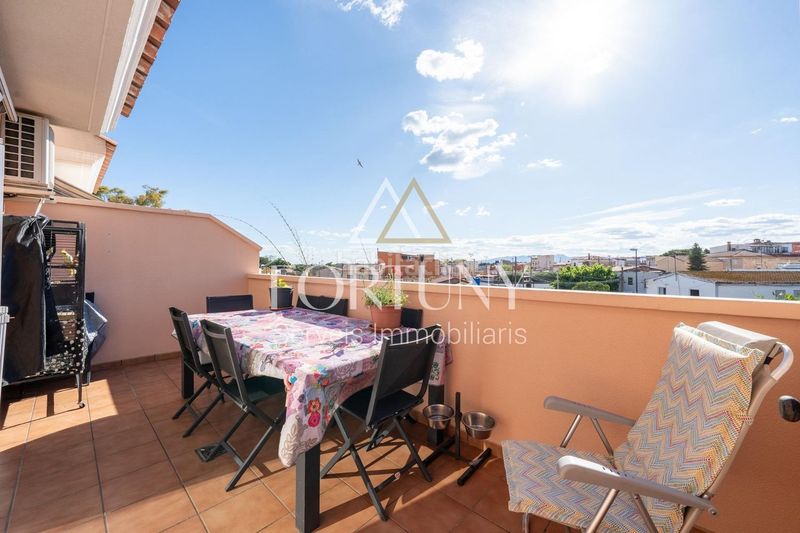 Foto 53a606dc-b50e-4840-981d-b20e10134665. Casa amb aparcament a Migjorn Reus