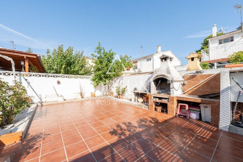 Foto a017add2-ada0-486c-a4df-332274e9419b. Casa amb aparcament a Migjorn Reus