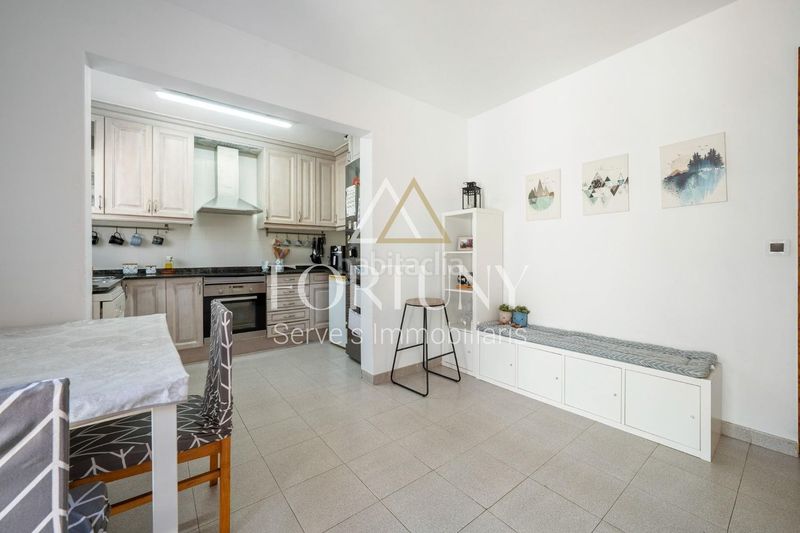 Foto a563a7eb-7f01-402b-95fc-4a11e8ad002b. Casa amb aparcament a Migjorn Reus