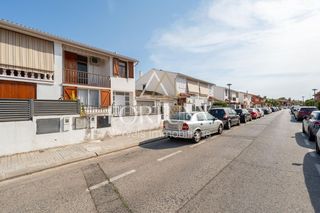 Haus in Migjorn. Casa en venta en reus