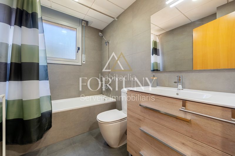 Foto 7bed80cb-f27d-4b1d-ada9-4f02079923f9. Pis amb aparcament piscina a Ponent Reus