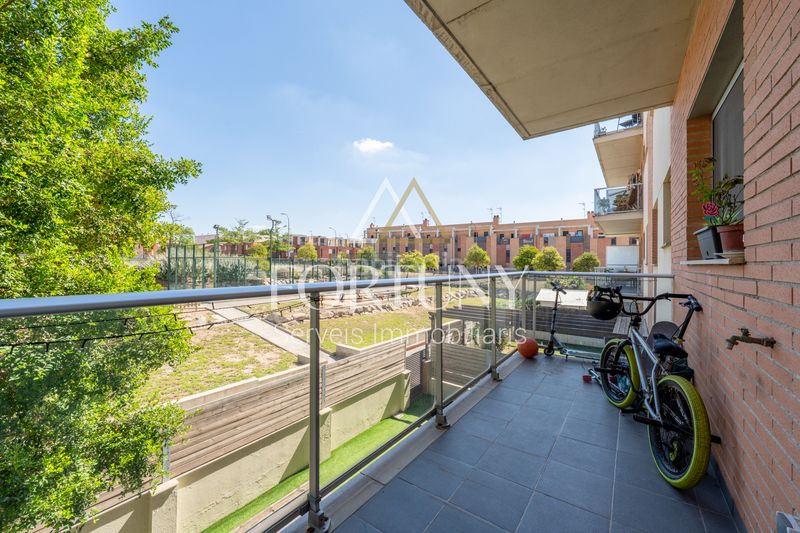 Foto a4f4aa17-b118-4946-a838-1b69a4003dc9. Pis amb aparcament piscina a Ponent Reus