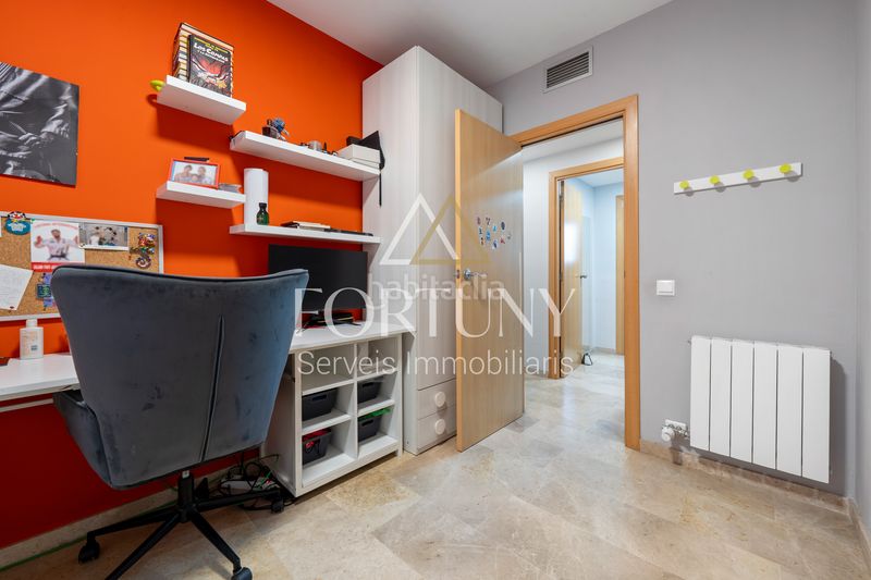 Foto d7315b76-bfdc-437c-91ab-0869db7237d6. Pis amb aparcament piscina a Ponent Reus