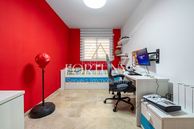 Foto f4bfdc70-d35e-4388-82f7-5719351f4120. Pis amb aparcament piscina a Ponent Reus
