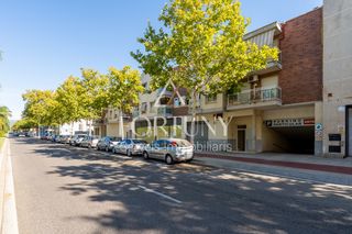 Pis  Avinguda de salou 110. Piso en reus