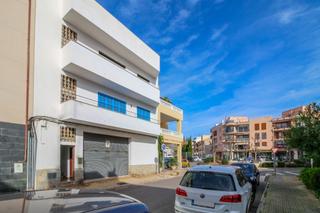 Towny house in Port de Pollença. Edificio en venta muy bien situado en pleno corazón de puerto de
