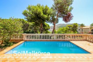 Chalet à Cala Mesquida. Preciosa villa de tres habitaciones con piscina en cala mesquida