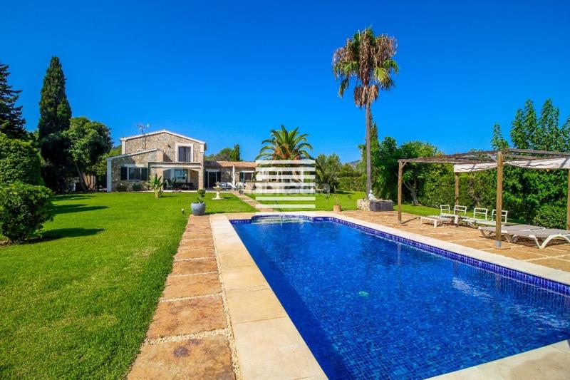 Foto 213bc980-c44c-47f0-815e-a6da340dea3a. Casale con parcheggio piscina in ciutat d´Alcúdia Alcúdia