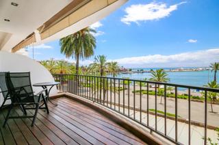 Apartament a Port d´Alcúdia-Platja dÁlcúdia. Precioso y reformado apartamento con vistas al mar el pleno cent