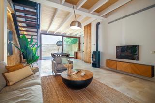 Towny house in Pollença Poble. Pollensa moderna y exclusiva casa de pueblo de estilo atemporal