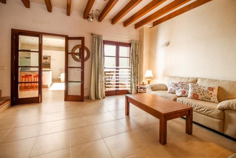 Foto c57f3d47-fe38-418f-93b3-179f6095670b. Maison jumelée dans ciutat d´Alcúdia Alcúdia