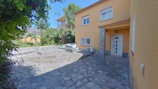 Chalet in Avinguda Montseny