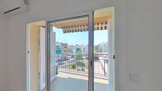 Etagenwohnung in Ametllers - Poble Sec. Luminoso piso de 3 habitaciones
