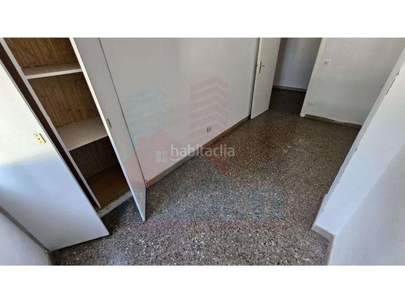 Foto b94d61a9-bf7d-45e3-a845-e28cc2b66a5c. Appartamento in La Marina del Port Barcelona