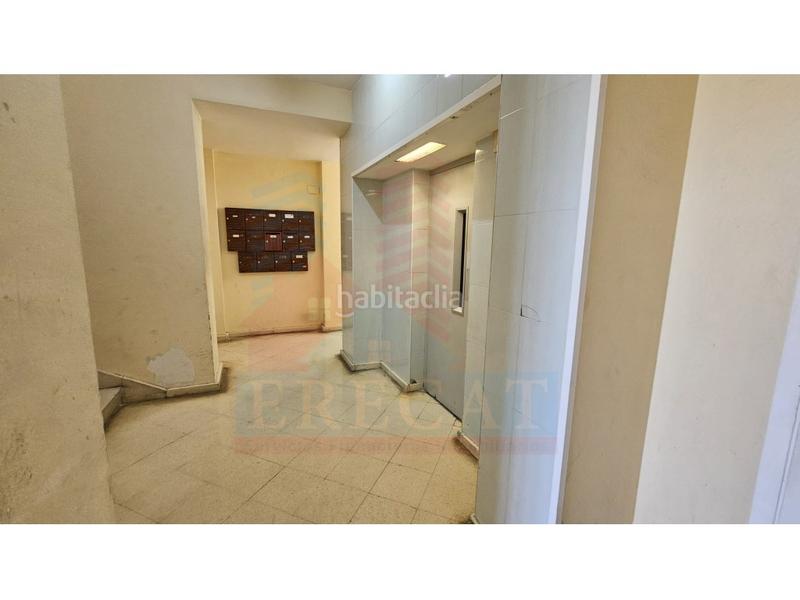 Foto f58a5a45-20bf-438f-8ed2-2a4d6b006f40. Appartamento in La Marina del Port Barcelona