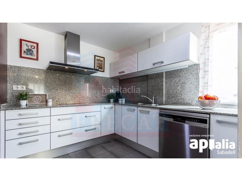 Foto 43c0ff91-377a-4b08-a45b-63df095da14b. Dúplex  en venta en Creu Alta en Creu Alta Sabadell