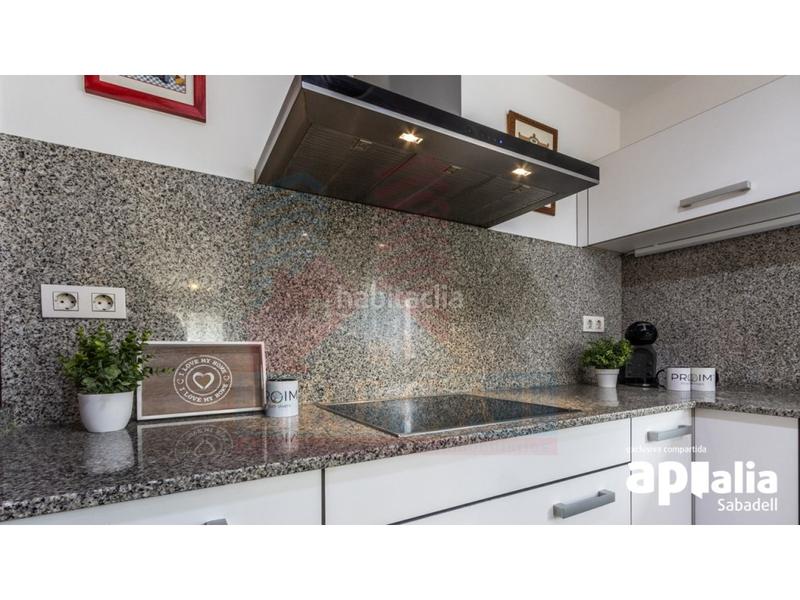 Foto 5458f203-5987-4725-8427-f1b3247b5d50. Dúplex  en venta en Creu Alta en Creu Alta Sabadell