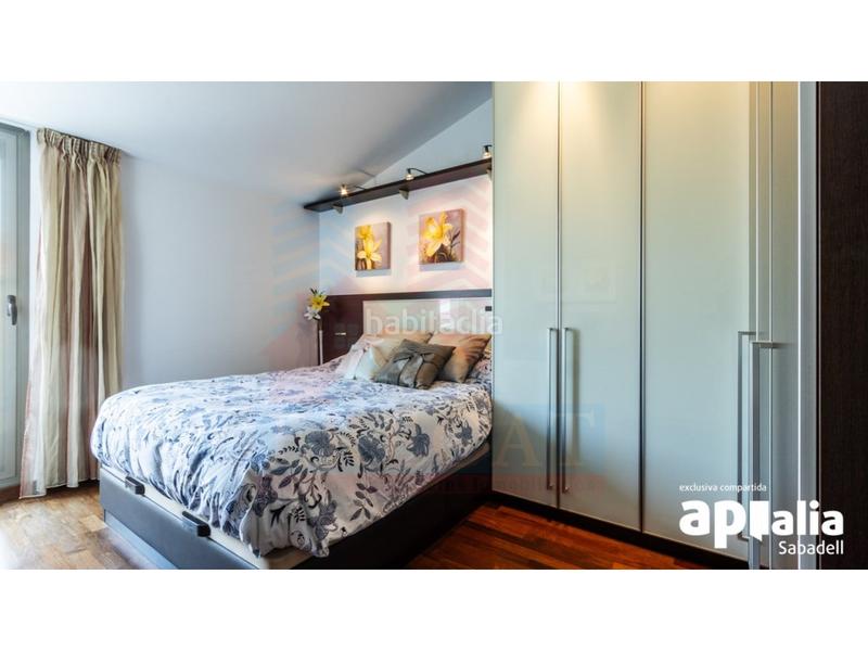 Foto beaee906-3265-419f-b9bb-82f1a3c8c3cc. Dúplex  en venta en Creu Alta en Creu Alta Sabadell