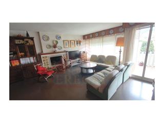 Flat  N/a. Piso cabrils