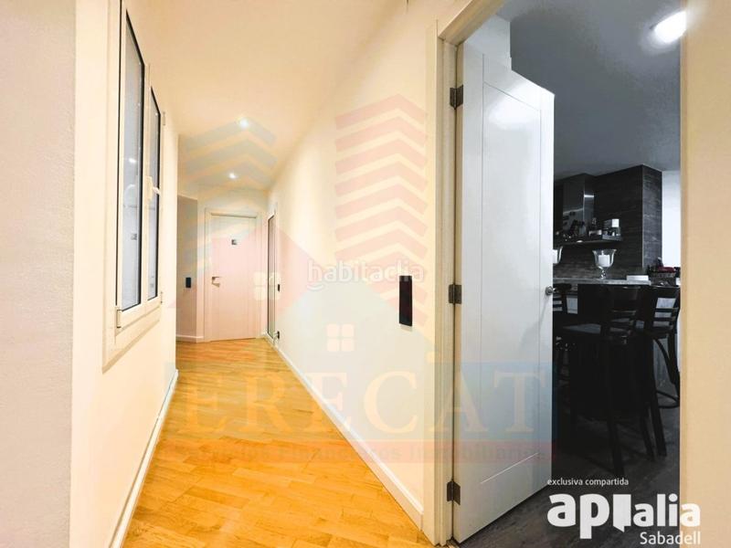 Foto 25fb3ced-bf7f-458a-93c7-3bf5bcad6bda. Piso  en venta Centre en Centre Sabadell