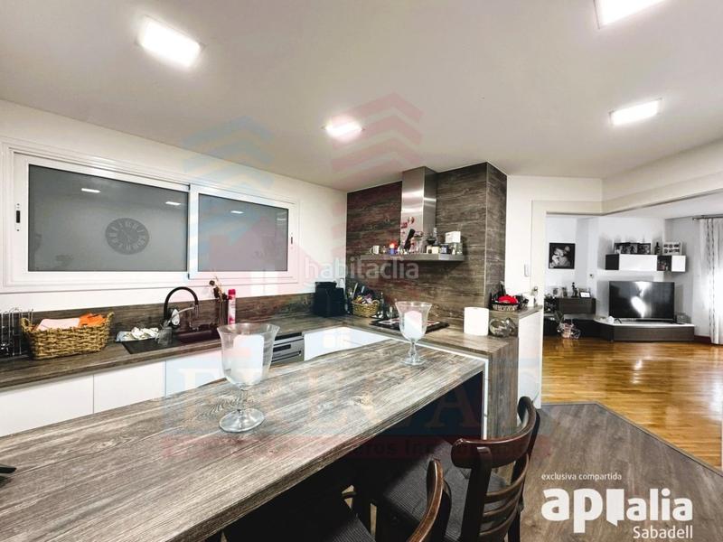 Foto b3e5016b-d2b1-4930-ac6e-6a6585c1b987. Piso  en venta Centre en Centre Sabadell