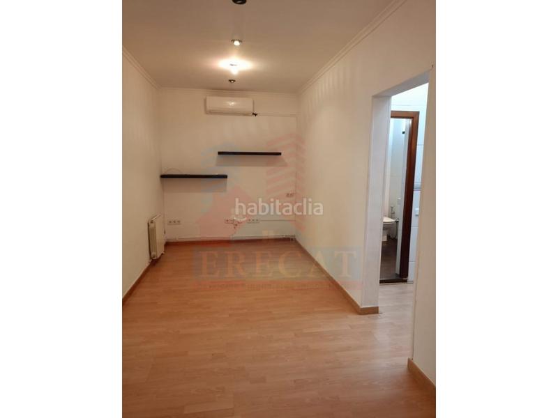 Foto 9516a39f-9c60-4b00-9492-5abae758b8d0. Piso bajos con jardín horta Guinardó el Guinardó en Barcelona