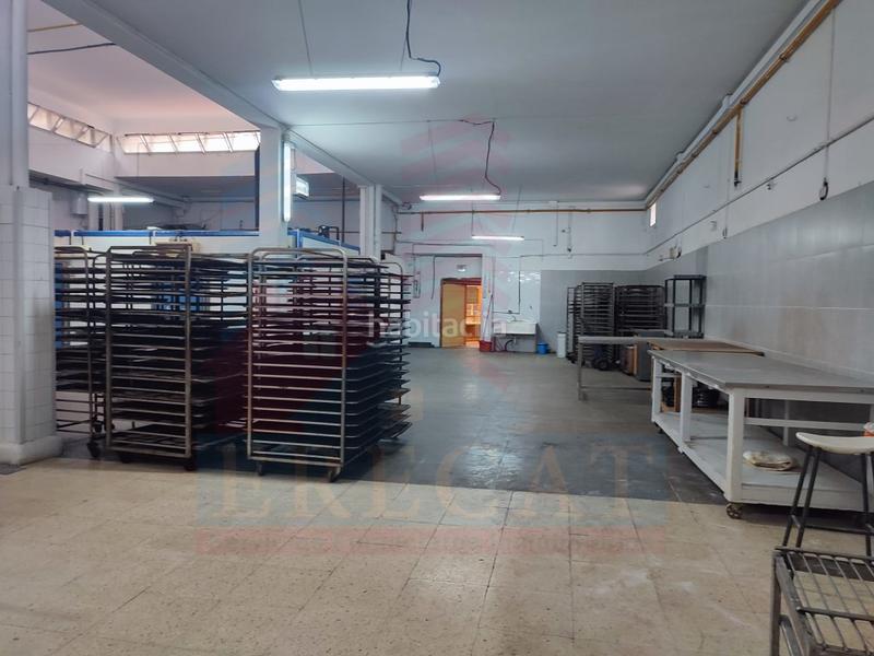 Foto b13cb292-37e2-4843-8467-5cff5abb5716. Geschäftsraum in Ciutat Meridiana Barcelona