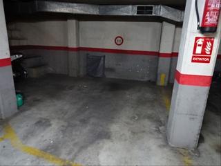 Car parking in Ronda de Sant Ramon 114