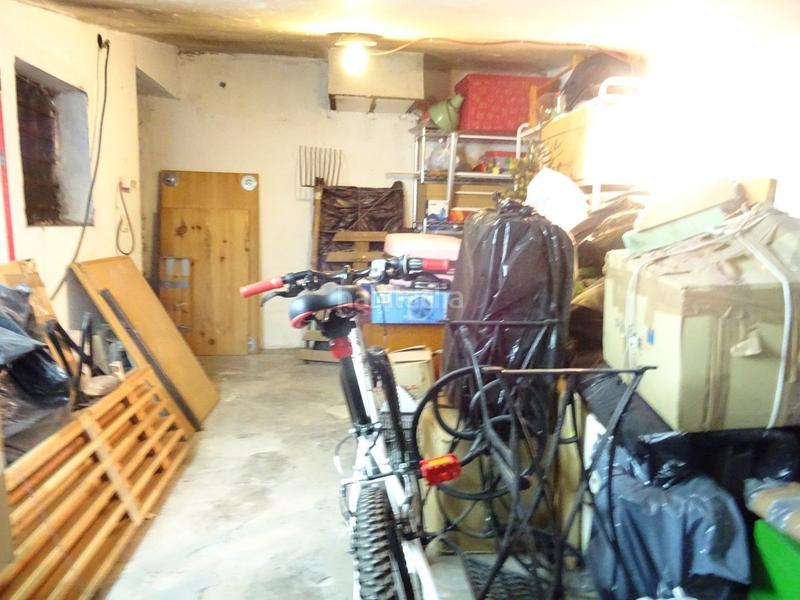 Foto f7c119c7-d648-4742-8ee4-ab8f79c42e60. Autoparkplatz in Marianao Sant Boi de Llobregat