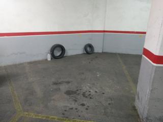 Car parking in Carrer d'Antoni Rubió i Lluch 21