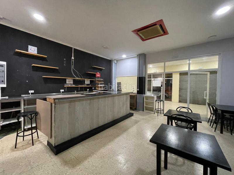 Foto c1dd858f-77a4-4471-9449-97cbecb7d6d5. Local comercial a carrer d'eusebi güell 118 a Marianao Sant Boi de Llobregat