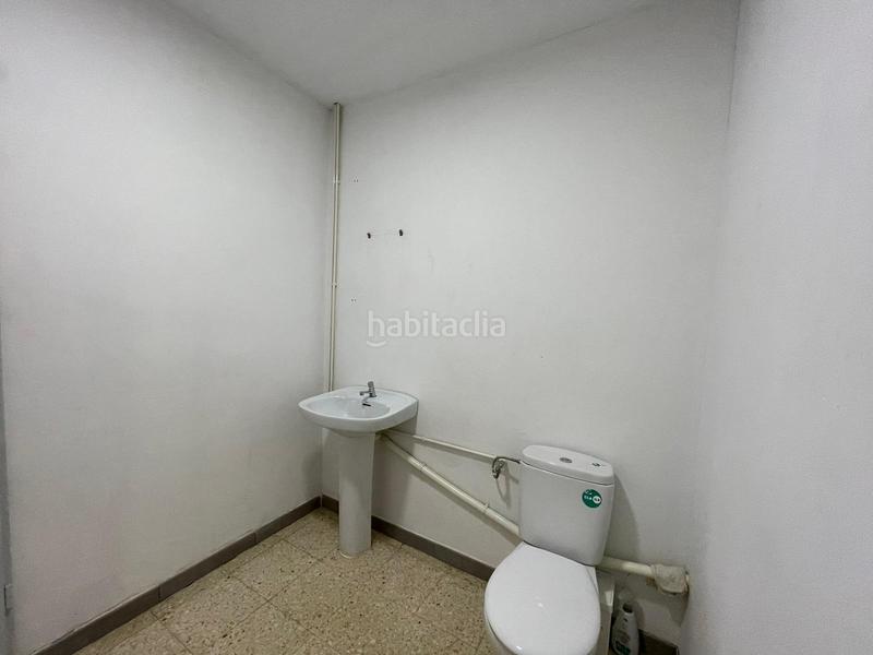 Foto d43b6d06-9b4e-4468-818d-b100726172e7. Local commercial dans carrer d'eusebi güell 118 dans Sant Boi de Llobregat