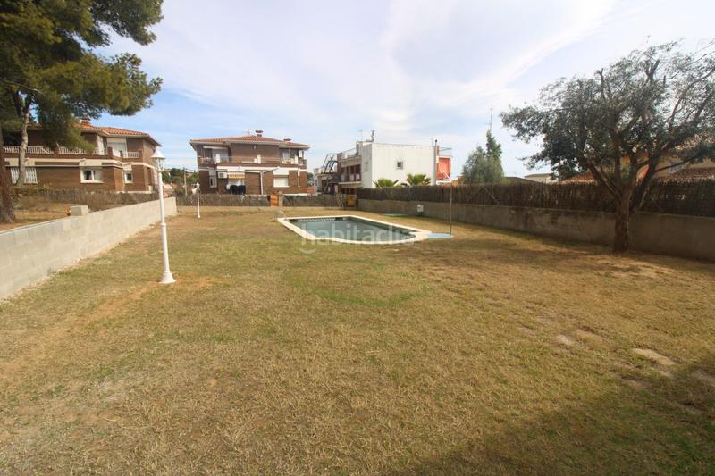 Foto 08df2a6f-da4d-4928-b750-974b5fe421d7. Xalet amb calefacció aparcament piscina a Segur de Calafell nucli urbà Segur de Calafell