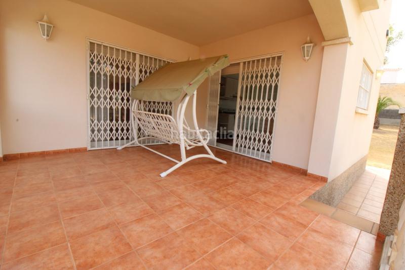 Foto 29aa1272-e823-42a3-a5b0-7c4bb61a0c67. Xalet amb calefacció aparcament piscina a Segur de Calafell nucli urbà Segur de Calafell