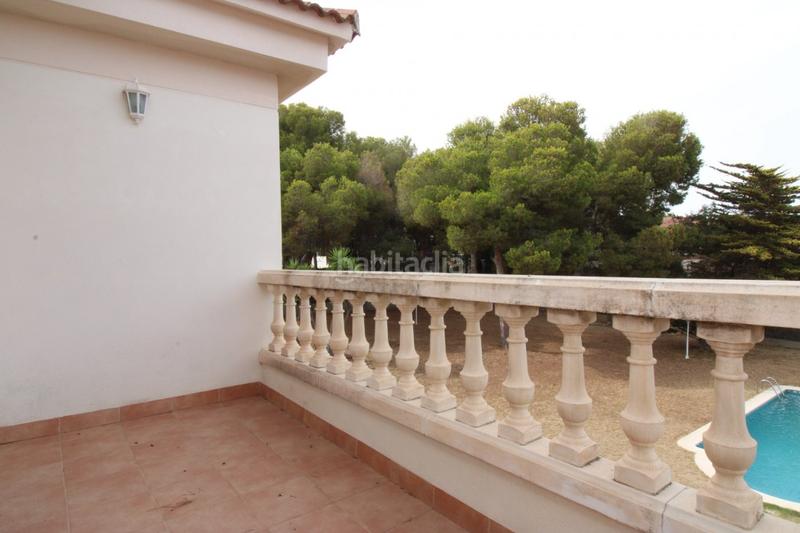 Foto cee306ce-da4f-4bb0-9044-b56dd0b2b545. Xalet amb calefacció aparcament piscina a Segur de Calafell nucli urbà Segur de Calafell
