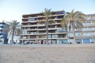 Pis a Passeig maritim sant joan de deu 90. Vivienda en primera línea de mar en calafell