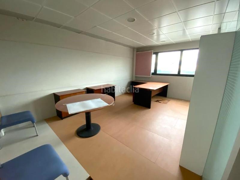 Foto aca99fbe-ca7d-422d-abbf-75b323d46aa2. Bâtiment à usage industriel dans Roda de Barà