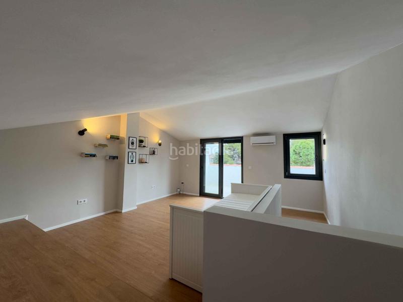 Foto d9283f00-d772-465b-af87-907f06893682. Semi detached house with heating parking in Cunit residencial Cunit