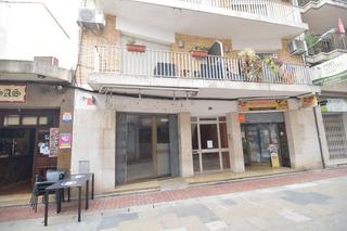Rent Business premise in Montserrat 23. Local comercial