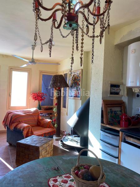 Foto ea959f7f-91fc-4012-aba4-d0c820ff2c78. Chalet  en Bellvei