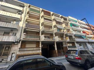 Lloguer Pis a Calafell Platja. Piso céntrico con vistas laterales al mar