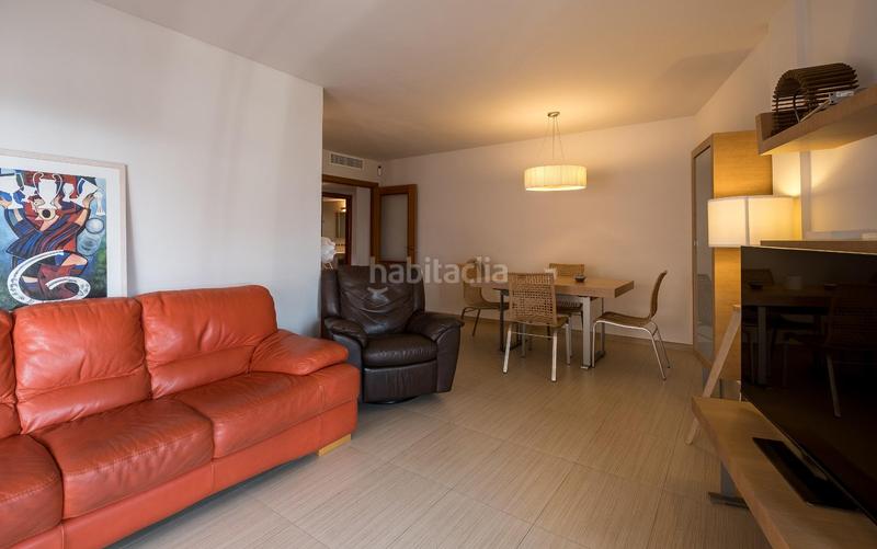 Foto 03f7fb44-cf78-4cb8-8bc3-4d264ef33d10. Piso alto standing en 2 liena de mar con piscina en Torredembarra