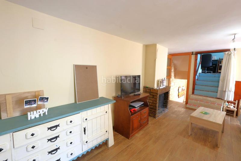 Foto f6747df5-1d4b-48d8-886d-ae9300a64324. Casa adossada a Sant Jaume dels Domenys