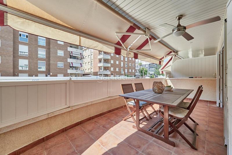 Foto c3f6e8a7-3d4f-41a6-8f4c-64bfbaa772a8. Planta baja en carrer de la cossetània 58 planta baja disfruta del sol y la playa en Calafell