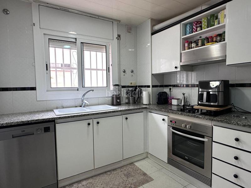 Foto 98405294-a380-4faa-a3ed-b4f5a954c730. Planta baixa amb calefacció aparcament a Segur Platja Segur de Calafell